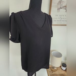 NWT ADRIANNA PAPELL SHORT SLEEVE BLOUSE